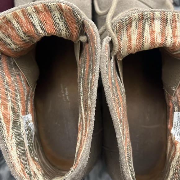 Tom’s Kala Suede Taupe Lace-Up Ankle Bootie Wedges, size 8 - Picture 10 of 10